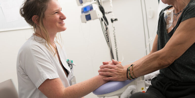 Mars Bleu 2026 – Stand de sensibilisation au dépistage du cancer colorectal