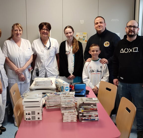 Un don de consoles pour le service de pédiatrie