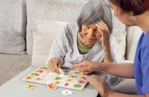 Alzheimer et autres maladies apparentées : parlons-en !